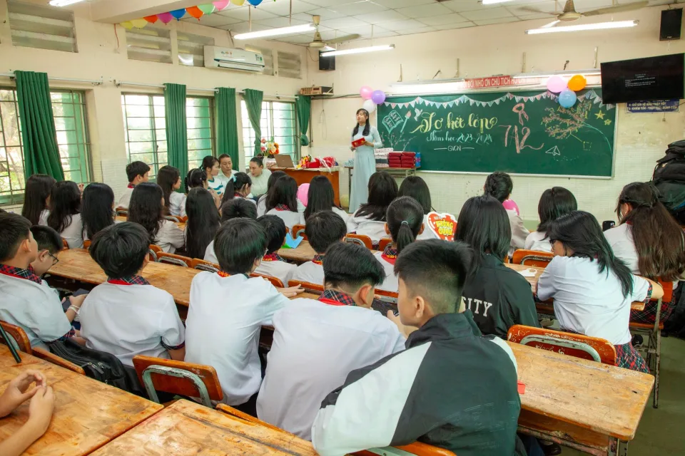 Học viên lớp tiếng Anh giao tiếp